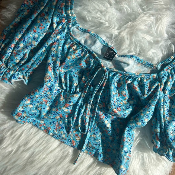 Turquoise Blue Floral Top w/ Scrunch Sleeves and Bow Tie Detail size Small - Picture 2 of 8